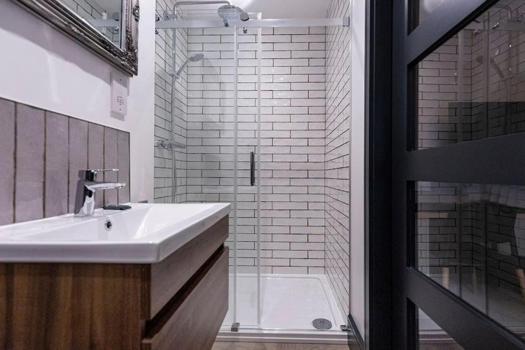 Bootique House - Luxury Group Accommodation In Wakefield Luaran gambar