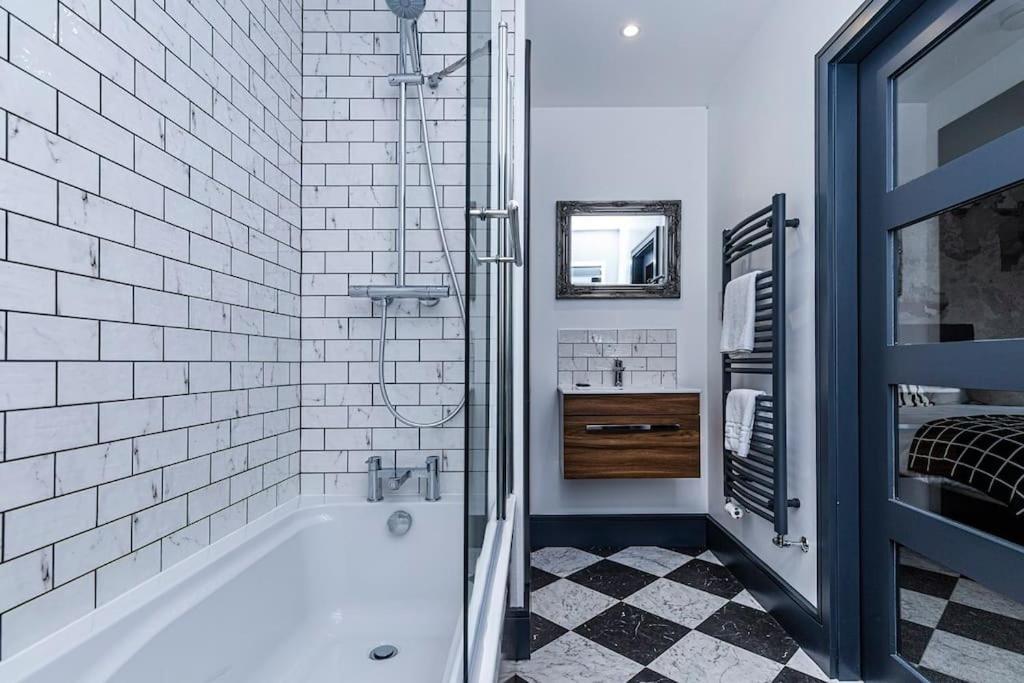 Bootique House - Luxury Group Accommodation In Wakefield Luaran gambar